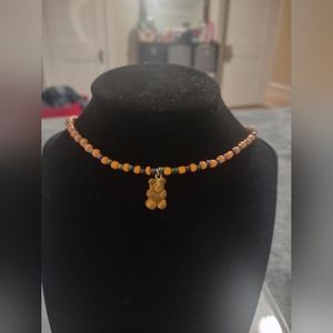 Women's choker